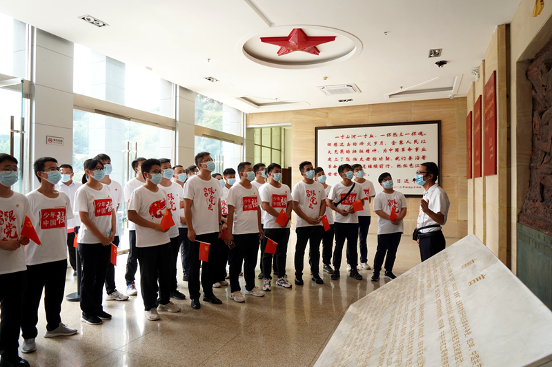 公司團委開展“喜迎二十大、永遠跟黨走、奮進新征程”主題團日活動7